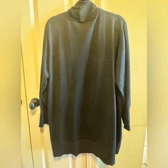 Avenue Black Oversized Open Front Cardigan Sweater Pockets Size 26/28. - Picture 3 of 5
